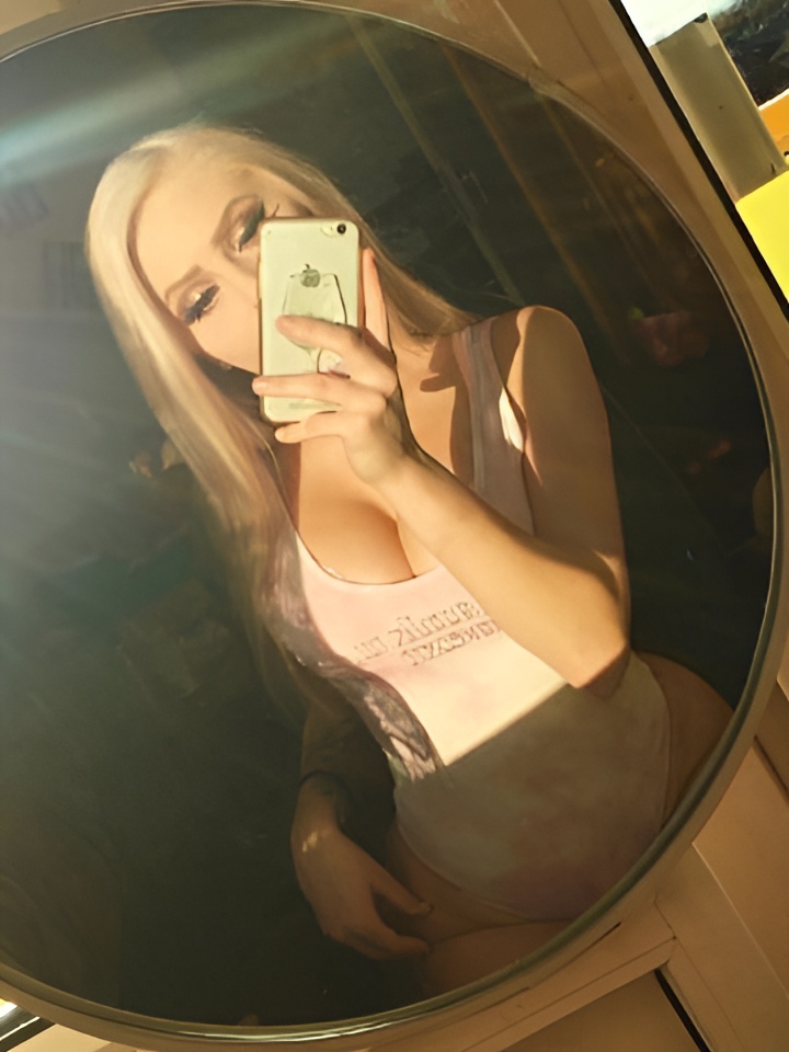 Анечка привлекальеная девушка из Колпино цена от 4000 руб