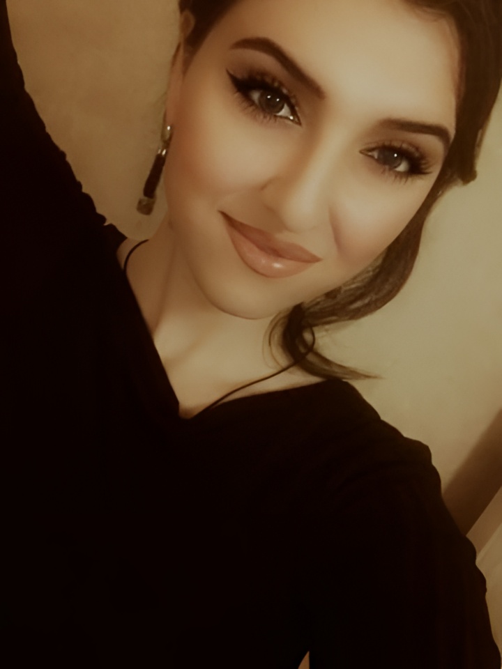 Валентина привлекальеная девушка из Колпино цена от 4000 руб