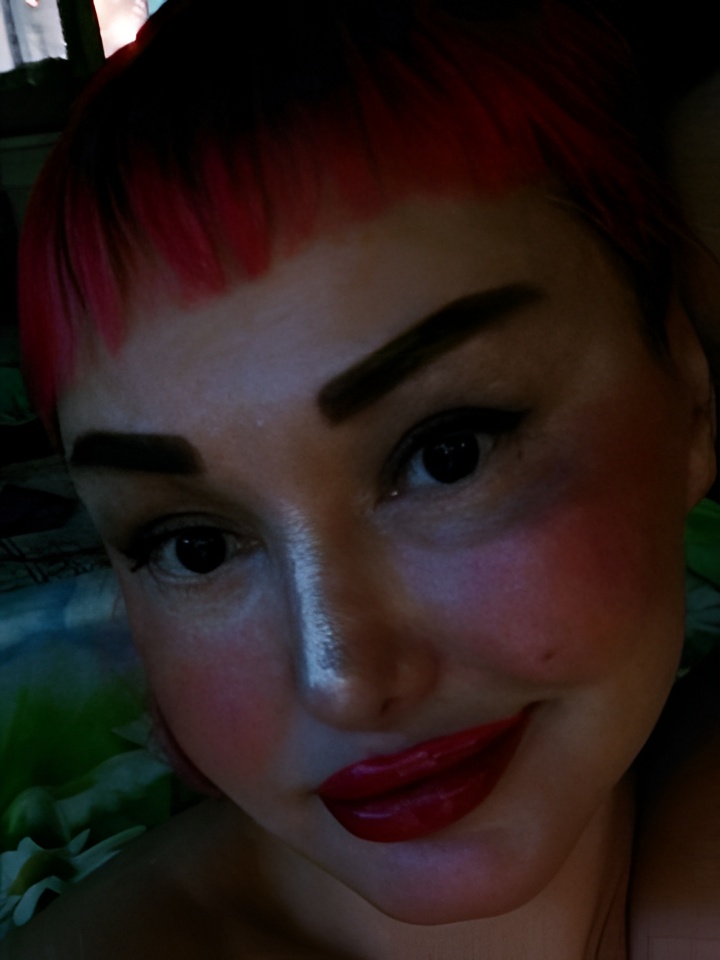 Викуля привлекальеная девушка из Колпино цена от 2000 руб