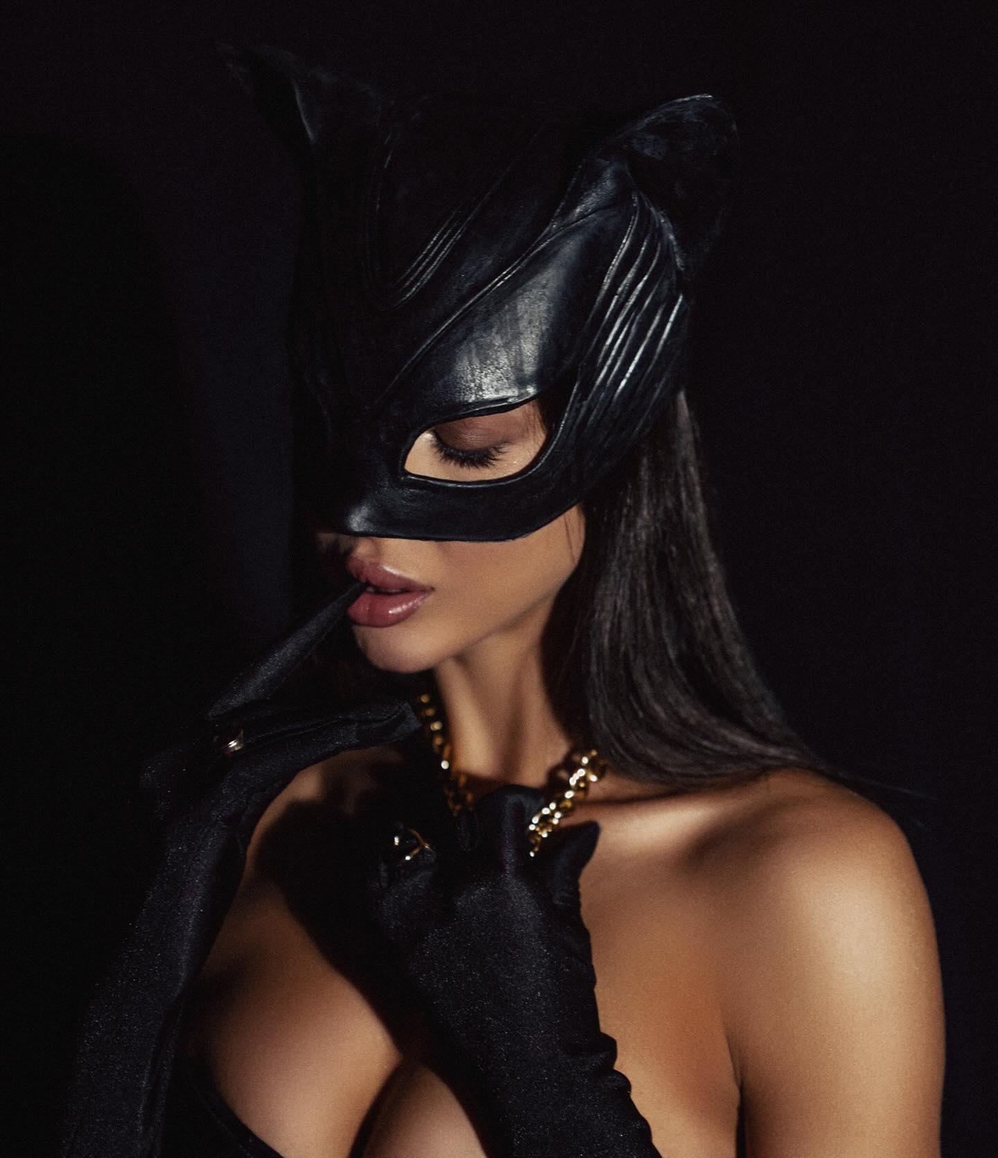 Лада привлекальеная девушка из Колпино цена от 10000 руб