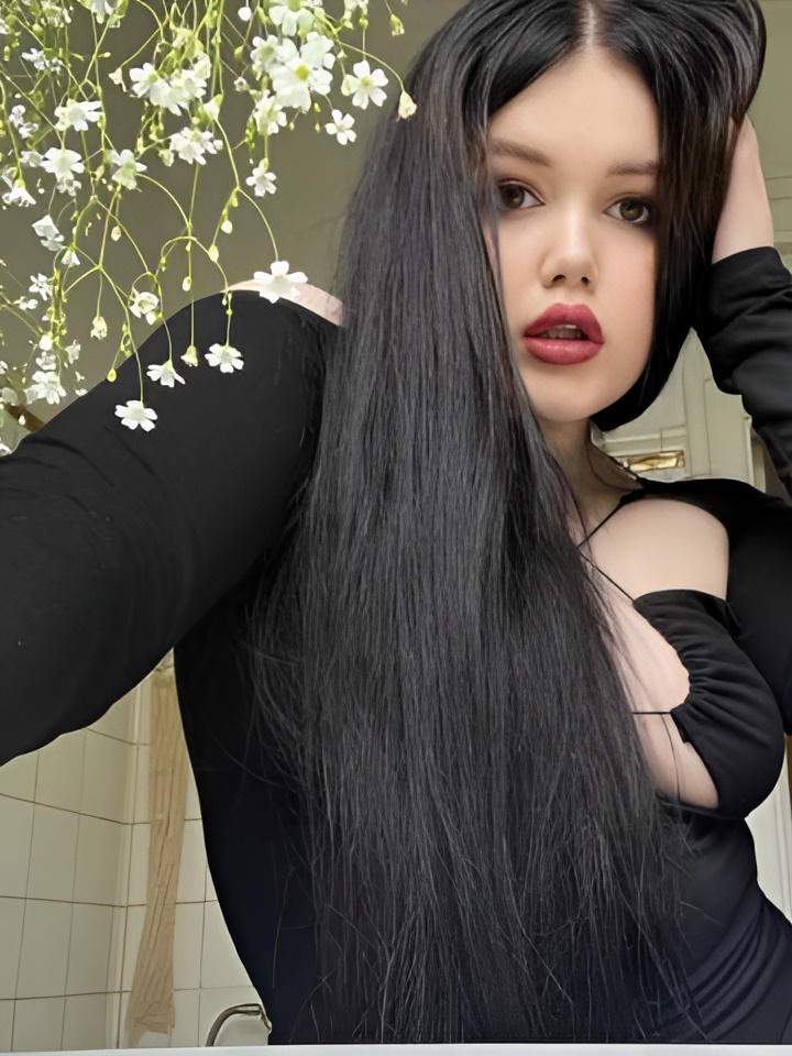 Индивидуалка Венера, доступна для личного знакомства от 2000 руб