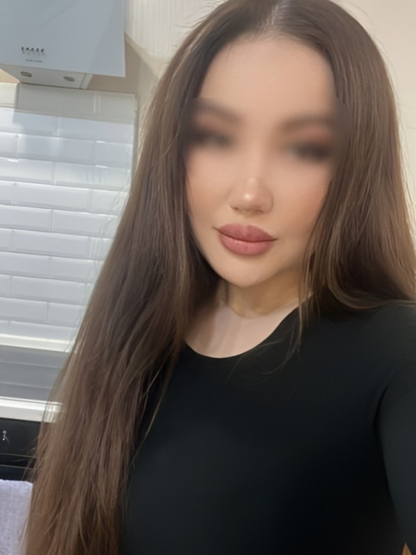 Диана привлекательная девушка из Колпино цена от 5000 руб