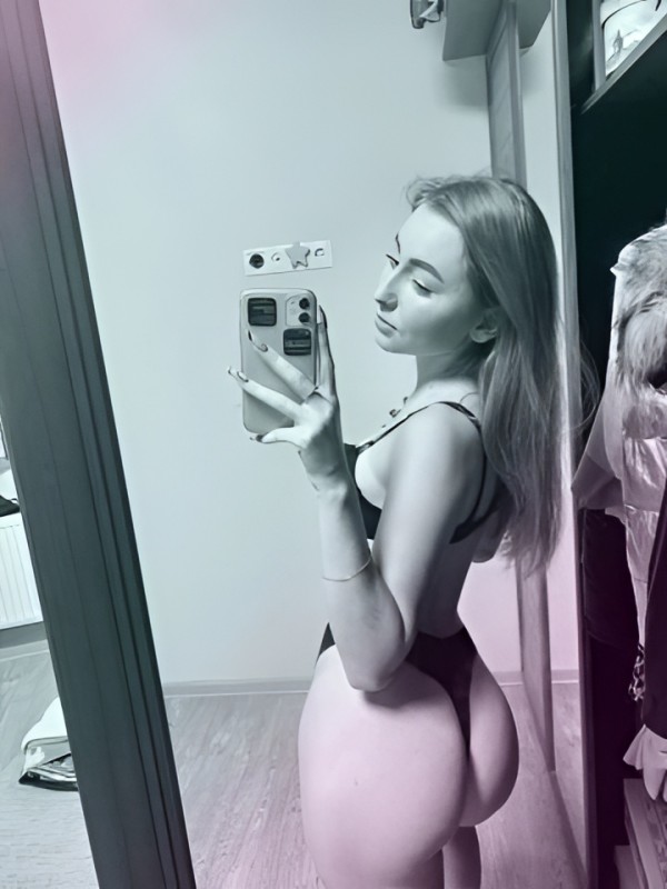 Ида привлекательная девушка из Колпино цена от 10000 руб