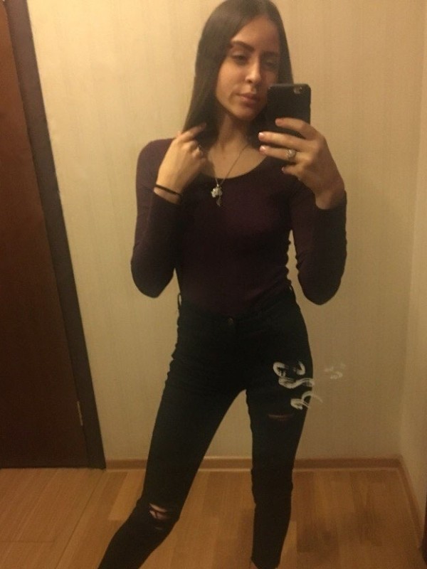 Инна привлекательная девушка из Колпино цена от 3500 руб