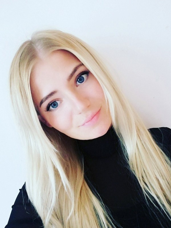 РАДА привлекательная девушка из Колпино цена от 3000 руб